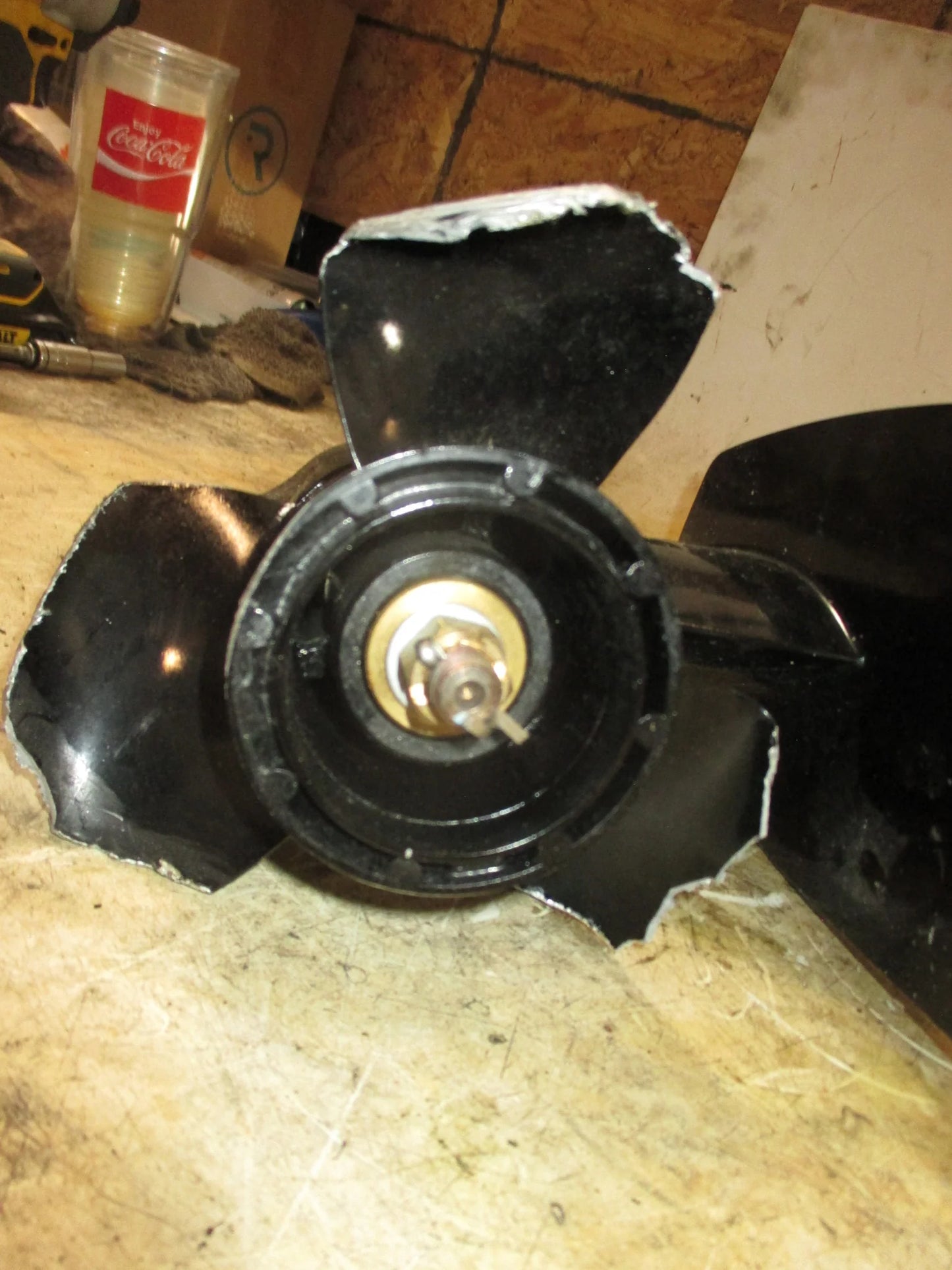 Suzuki DF15A 15hp 4 stroke outboard Lower unit
