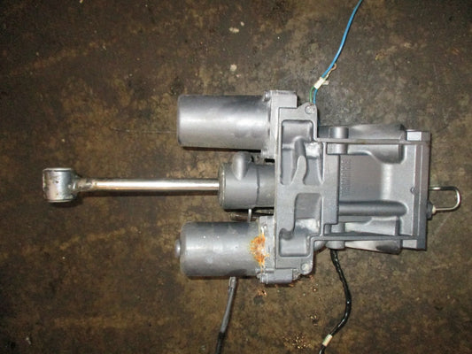 Yamaha 4.2L 300hp 4 stroke outboard tilt trim unit